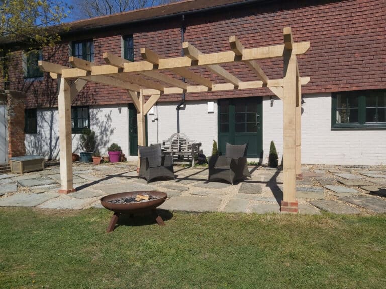 Principle Carpentry - Classic Oak Pergola