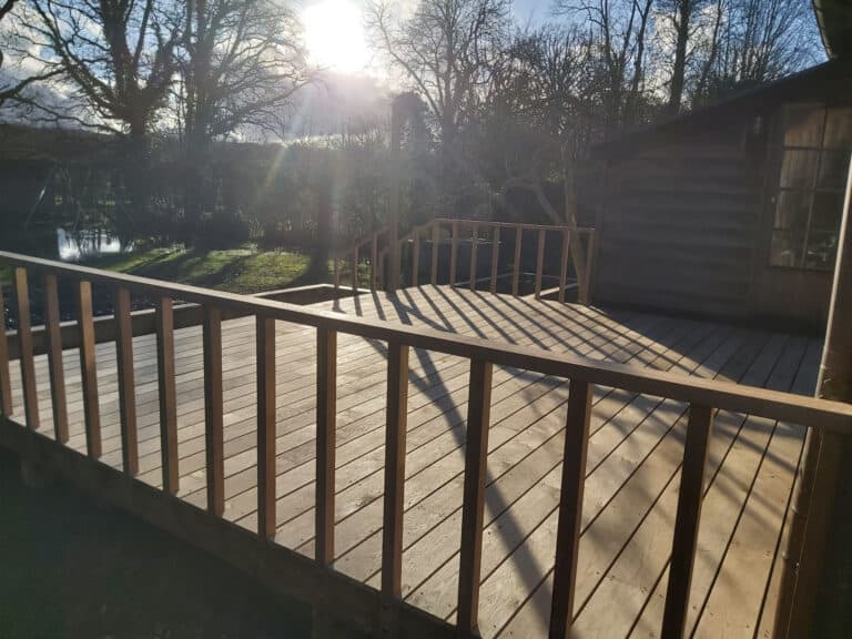 Principle Carpentry - Decking & Raised Bed