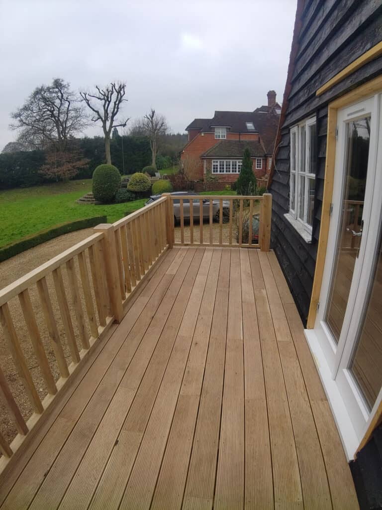 Principle Carpentry - Oak Balcony (top)