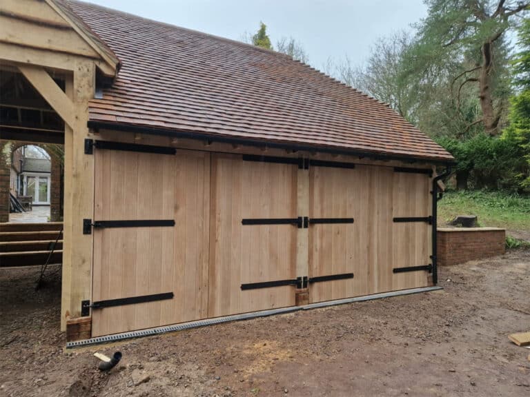 Principle Carpentry - Oak Car Port with Doors
